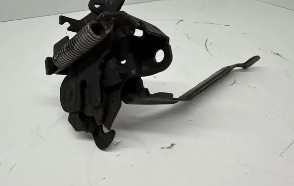Toyota Auris E180 Engine bonnet/hood lock/catch
