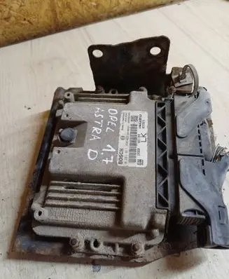 Opel Astra H Engine control unit/module 0281011380 12992628 8973729171