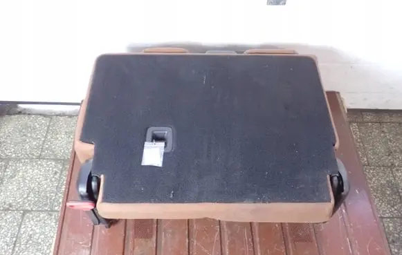 Mercedes-Benz GL X166 Rear seat 
