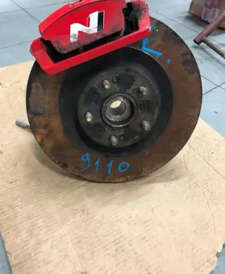 Hyundai i30 Front wheel hub spindle knuckle