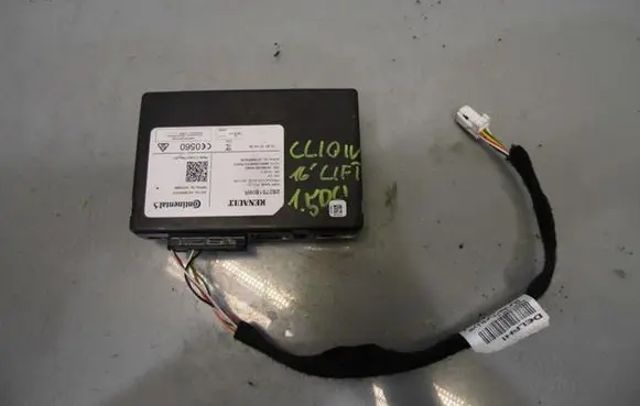 Renault Clio IV GPS navigation control unit/module 282751809r