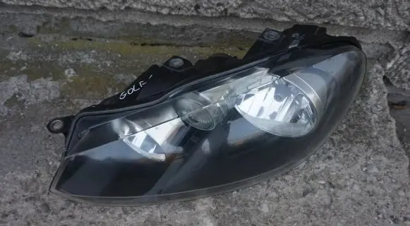 Volkswagen Golf VI Headlight/headlamp