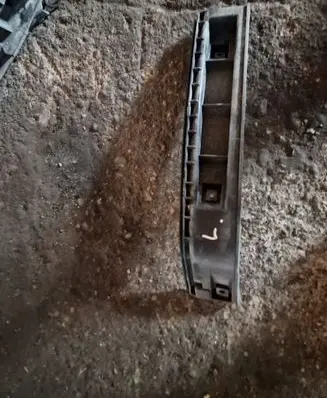 Volvo S80 Front bumper mounting bracket