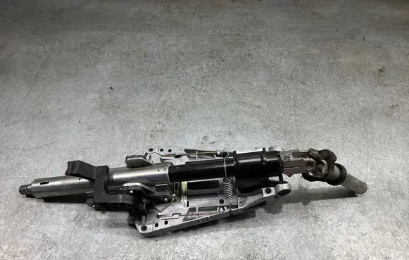 Mercedes-Benz C W204 Steering wheel axle A2044604516 1317700222 0063645