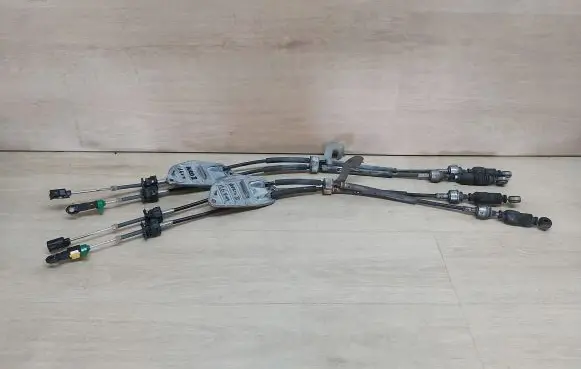 Toyota Auris E180 Gear shift cable linkage