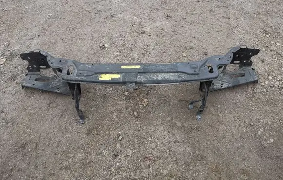 Volvo XC90 Top upper radiator support slam panel 