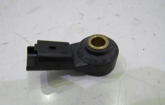 BMW 1 F20 F21 Detonation knock sensor 0261231197