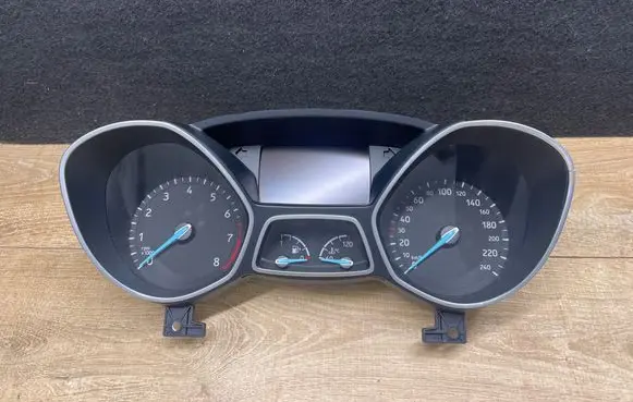 Ford Kuga II Speedometer (instrument cluster) JV4T10849JB SAEMD4722