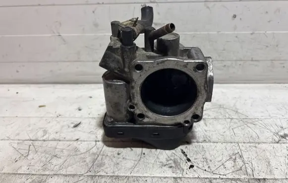 Volkswagen Touran I Throttle valve 06A133062A 408238323001 010421