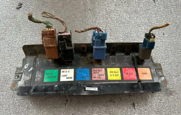 Nissan Patrol Y60 Other relay 2523705J00