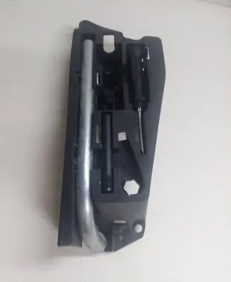 Audi A6 S6 C6 4F Tool box 4F5012111A