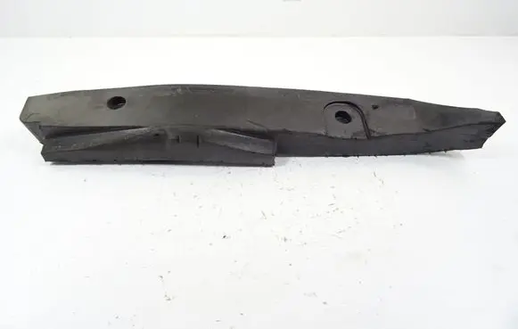 Skoda Octavia Mk3 (5E) Fender foam support/seal 