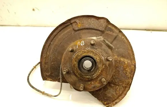 Mitsubishi Pajero Front wheel hub 