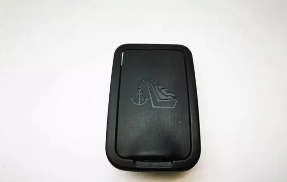 Mercedes-Benz C W204 ISOFIX cover 
