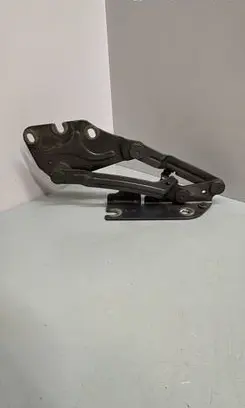 Volkswagen Golf Plus Engine bonnet/hood hinges 5M0823301