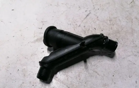 Citroen Xsara Picasso Oil fill pipe 9638323780