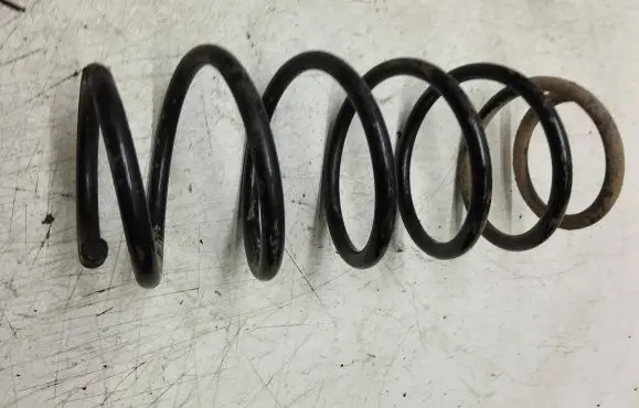 Volkswagen Polo Front coil spring