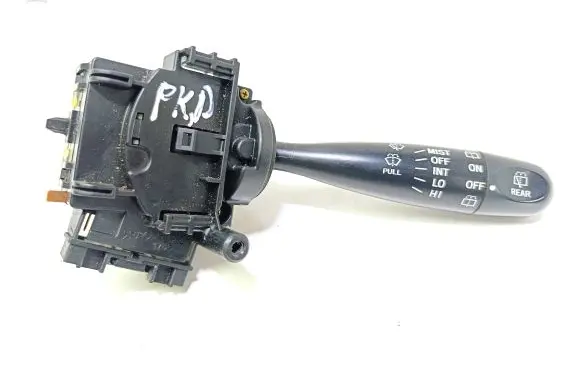 Toyota Yaris Wiper control stalk 173647