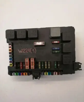 Mercedes-Benz S W221 Fuse module A2215403250 A2215450801