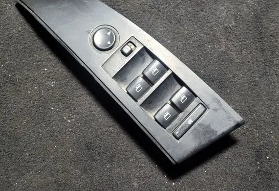 BMW 5 E60 E61 Electric window control switch M1021100013 07W01E03 6951924