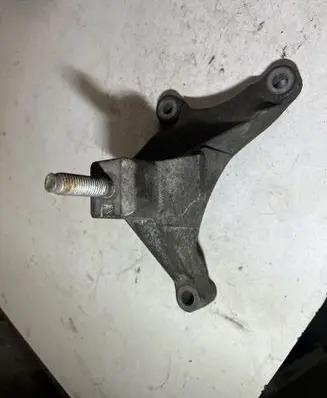 Ford Focus Engine mounting bracket 98AB7M125AF