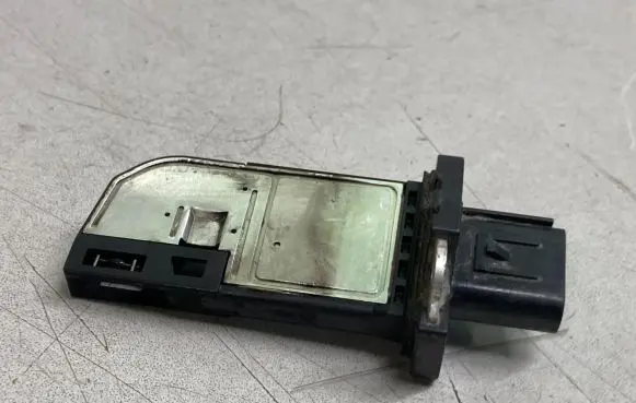Volvo V60 Mass air flow meter 8V2112B579AA