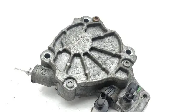 Land Rover Evoque I Vacuum pump D171B1A