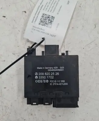 Mercedes-Benz CLK AMG A209 C209 Keyless (KESSY) go control unit/module 2098202526