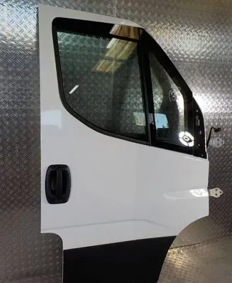 Iveco Daily 35 - 40.10 Front door