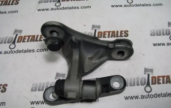 Front door upper hinge