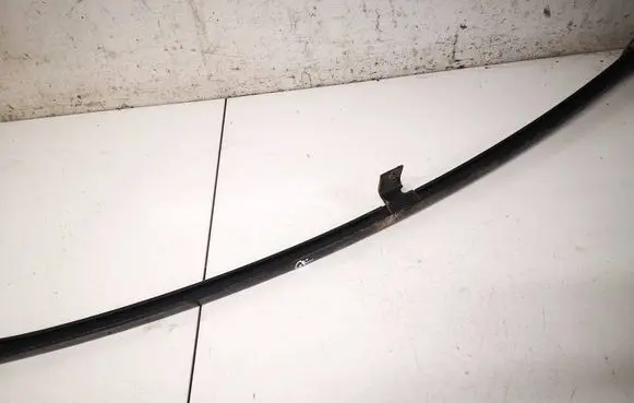 Honda CR-V Rear door glass trim molding 
