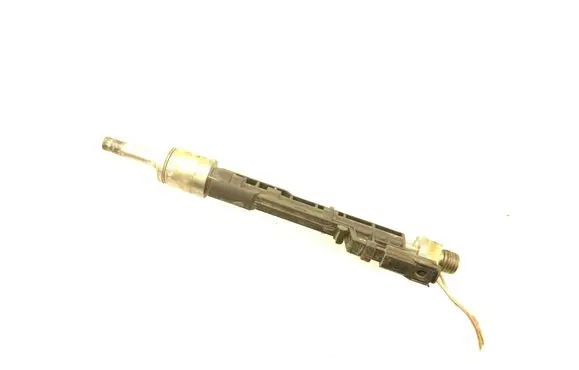 BMW 5 F10 F11 Fuel injector 7597870