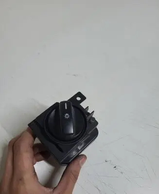 Mercedes-Benz B W245 Light switch 1695451704 32220501 0384509