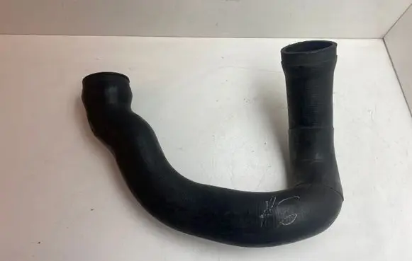 Audi A6 S6 C5 4B Intercooler hose/pipe 4B0145746E