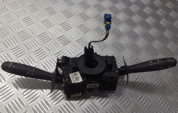 Dacia Sandero Headlight wiper switch 8200792584