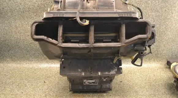 BMW 3 E46 Interior heater climate box assembly 9465213117
