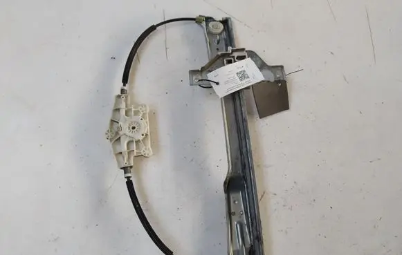Front window lifting mechanism without motor