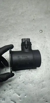 Nissan Almera N16 Mass air flow meter 0280218005 226807J600