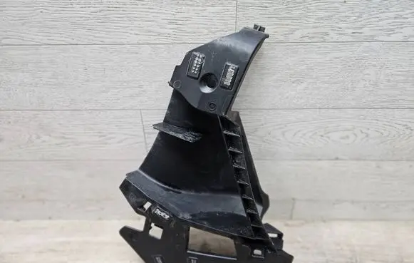 Renault Clio V Brake cooling air channel/duct 620431589R