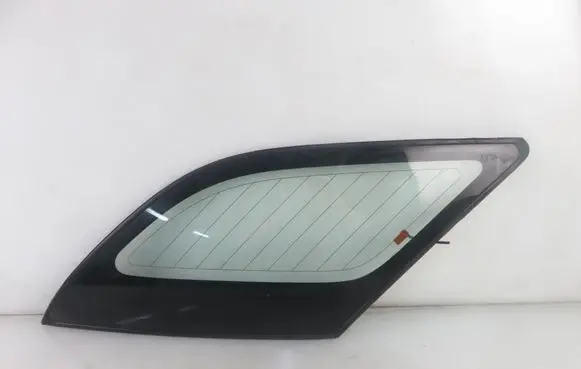 Subaru Impreza II Rear side window 