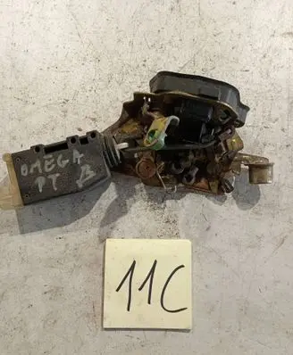 Opel Omega B1 Rear door lock 90493703