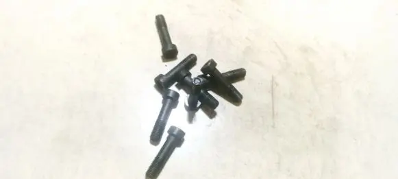 Toyota Avensis T250 Nuts/bolts 