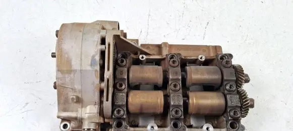 BMW 3 E90 E91 Oil pump 7567028 7544555