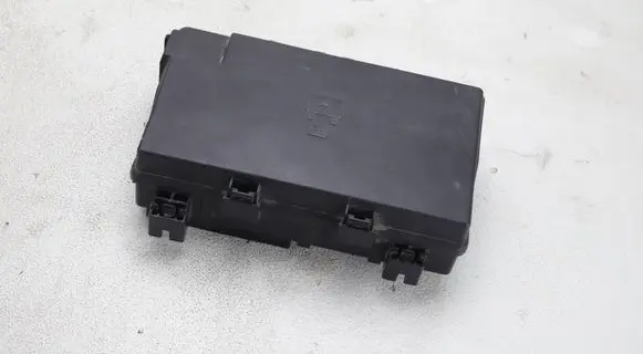 Dodge RAM 1500 DS Fuse box set P68322371AB 68322371AB 7140513230