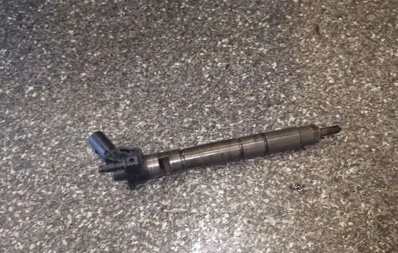 Audi A6 S6 C6 4F Fuel injector 059130277AH