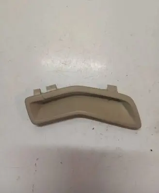 Volvo XC60 Seat belt trim 30767129 BQ2FA DA682