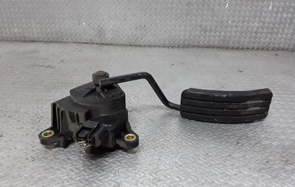 Renault Scenic II - Grand scenic II Accelerator throttle pedal 8200159645