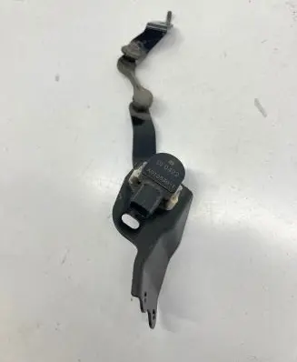 Suzuki Swift III Headlight/headlamp level sensor A0125301 0F0422