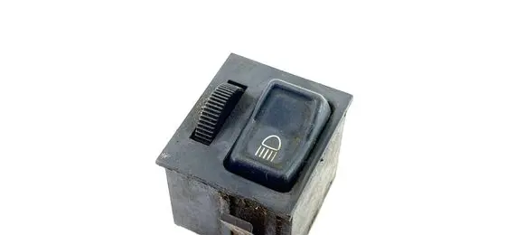 Volkswagen PASSAT B2 Light switch 321941531G