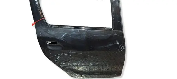 Renault Sandero II Rear door S26301029